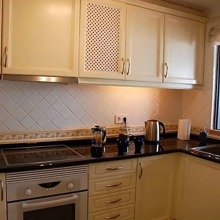 Sleeps 6 Pool Air Con Villa *